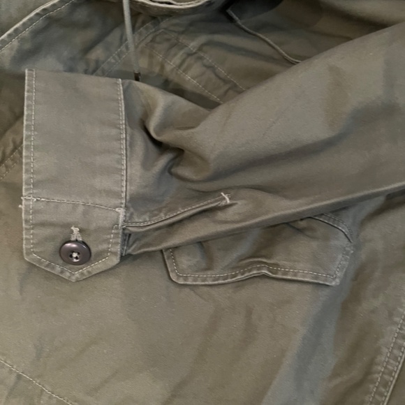 Polo Ralph Lauren Women’s Relaxed Fit Surplus Broken-Twill Jacket - Picture 6 of 11